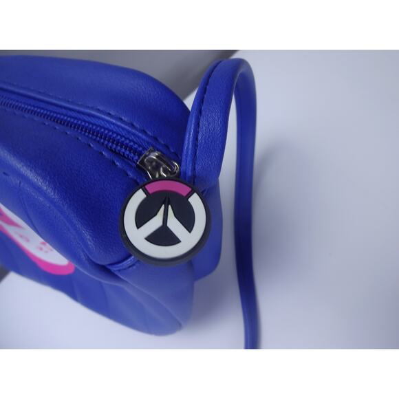 Overwatch D.Va Crossbody Bag by Bioworld Blue Shoulder Purse - Picture 4 of 10